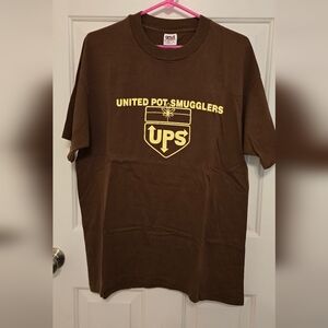 Brown novelty tshirt XL